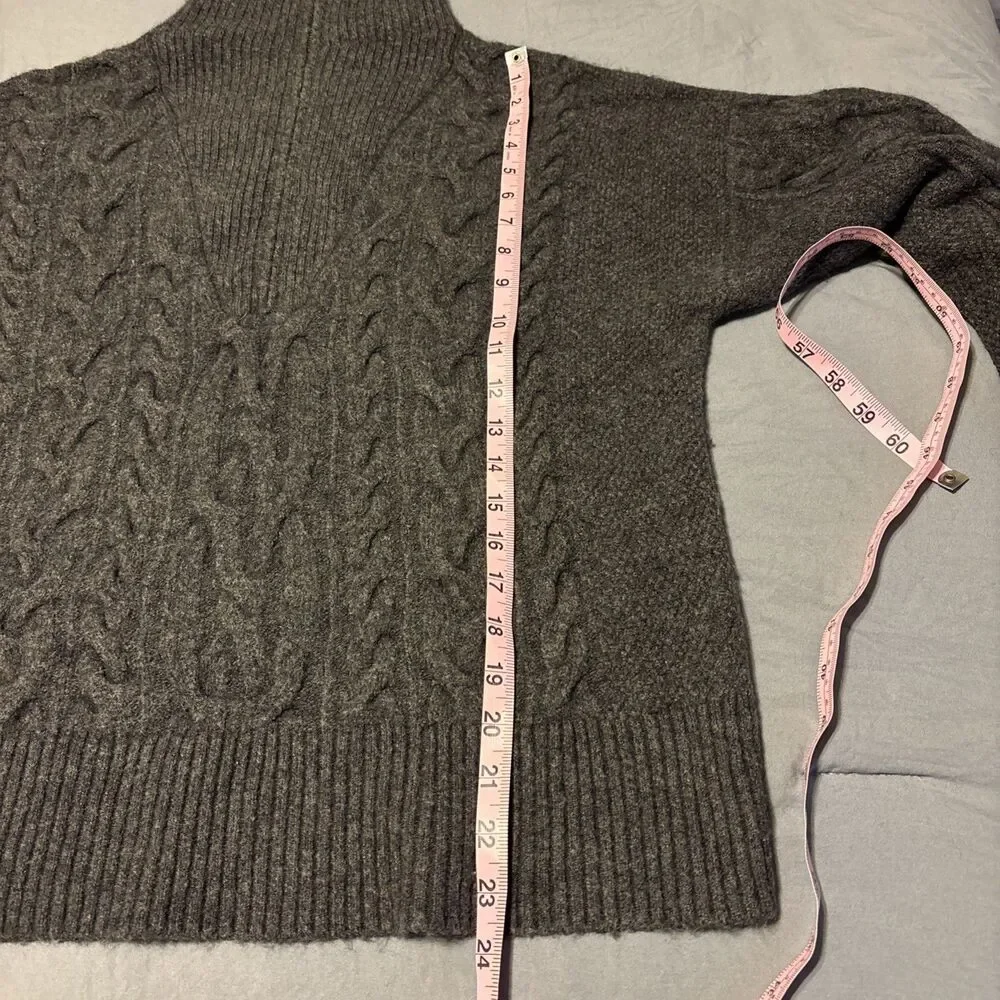 J Crew Men’s Medium Alpaca/wool Blend Cable Knot 1/4 Zip Sweater